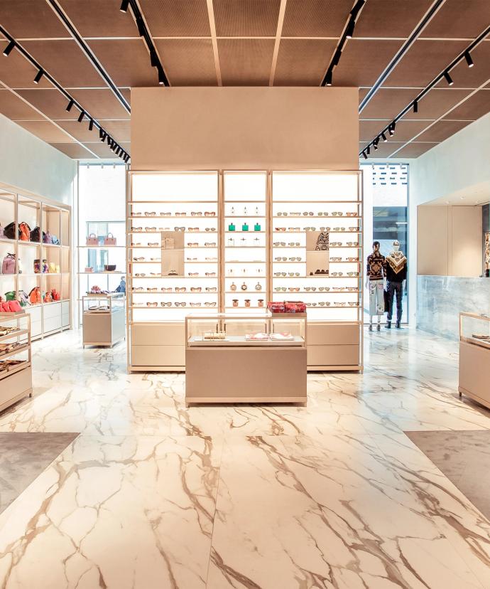 Messancy Outlet Luxury outlet for designer fashion | OUTLETCITY METZINGEN